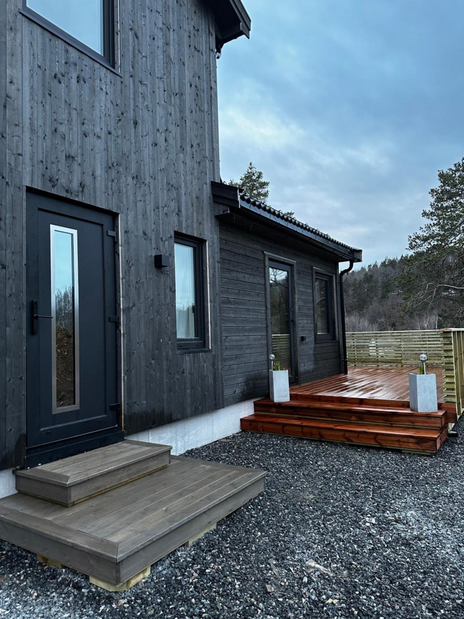 Familievennlig Apartment Tvedestrand Εξωτερικό φωτογραφία