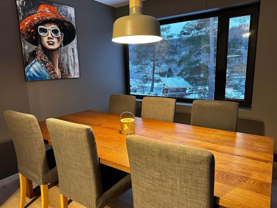 Familievennlig Apartment Tvedestrand Εξωτερικό φωτογραφία